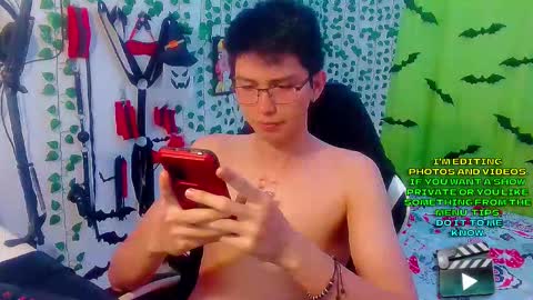 Snapshot of andy_gray01 chatting on 12, 11, 2025 Andy Gray online show from 12, 11, 2025