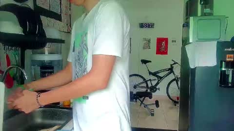 Snapshot of andy_gray01 chatting on 13, 11, 2025 Andy Gray online show from 13, 11, 2025