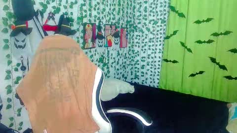 Snapshot of andy_gray01 chatting on 19, 11, 2025 Andy Gray online show from 19, 11, 2025