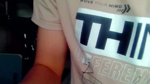 Snapshot of andy_gray01 chatting on 26, 11, 2025 Andy Gray online show from 26, 11, 2025