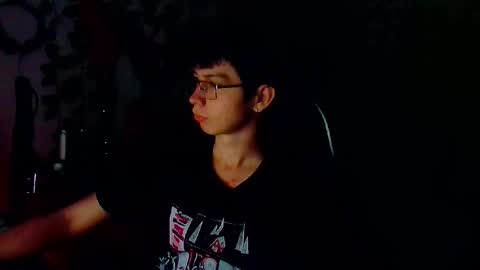 Snapshot of andy_gray01 chatting on 18, 12, 2025 Andy Gray online show from 18, 12, 2025