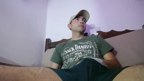Snapshot of andy_magic_ chatting on 8, 10, 2025 andy_magic_ online show from 8, 10, 2025