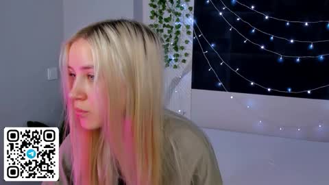 Snapshot of anellyball_ chatting on 16, 3, 2026 Anelly online show from 16, 3, 2026