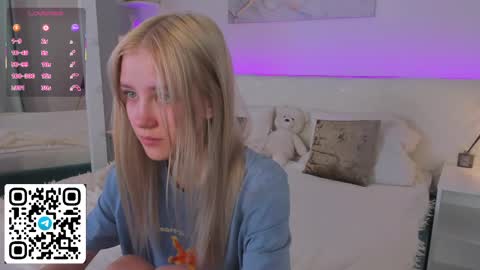 Snapshot of anellyball_ chatting on 1, 4, 2026 Anelly online show from 1, 4, 2026