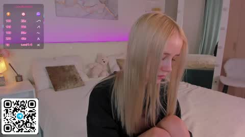 Snapshot of anellyball_ chatting on 7, 4, 2026 Anelly online show from 7, 4, 2026