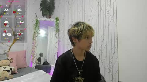 angeel_tay online show from 9, 6, 2026