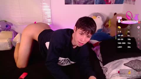 Snapshot of angel_bless19 chatting on 25, 2, 2025 Angel help me with 100 thumbs up online show from 25, 2, 2025