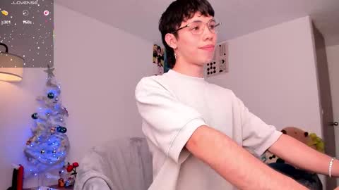 Angel   help me with 100 thumbs up online show from 16, 12, 2025