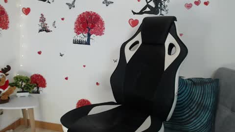 Snapshot of angel_curl chatting on 20, 2, 2025 Angel Curl online show from 20, 2, 2025