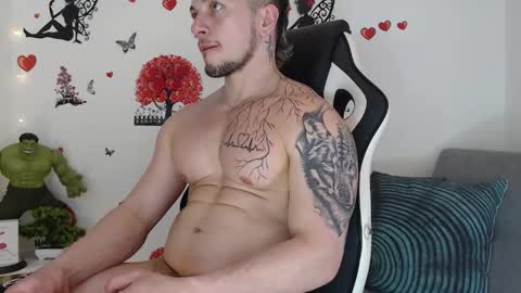 Snapshot of angel_curl chatting on 16, 9, 2025 Angel Curl online show from 16, 9, 2025