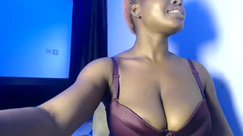 Snapshot of angel_daisyy chatting on 17, 7, 2026 Daisy online show from 17, 7, 2026