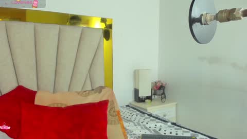 Snapshot of angel_dthroat chatting on 27, 12, 2024 ANGHEL online show from 27, 12, 2024