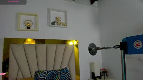 Snapshot of angel_dthroat chatting on 25, 1, 2025 ANGHEL online show from 25, 1, 2025