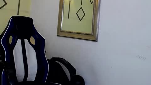 Snapshot of angel_dusstt chatting on 27, 11, 2025 Angel Dusstt online show from 27, 11, 2025