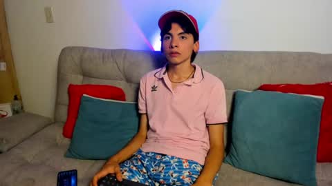 Snapshot of angel_dustt1 chatting on 5, 7, 2026 angel_dustt1 online show from 5, 7, 2026