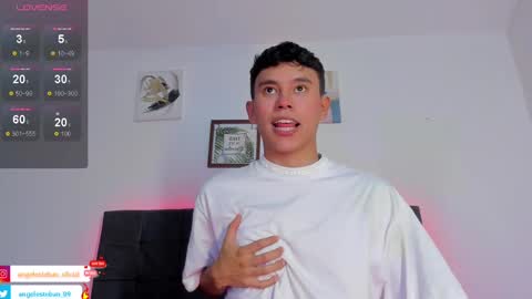 Snapshot of angel_esteban_fx chatting on 30, 10, 2025 ngel Esteban online show from 30, 10, 2025