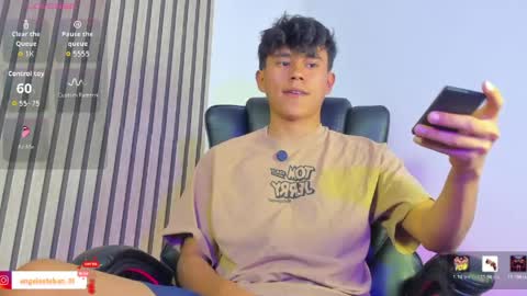 Snapshot of angel_esteban_fx chatting on 14, 4, 2026 ngel Esteban online show from 14, 4, 2026