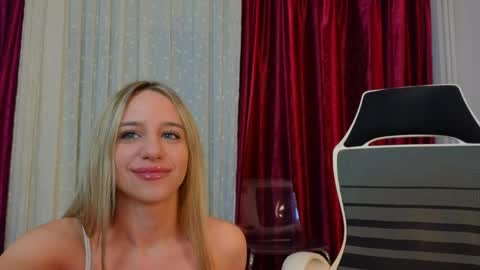 Snapshot of angel_hot777 chatting on 20, 4, 2026 Gabriella online show from 20, 4, 2026