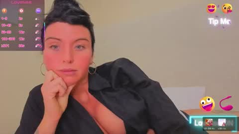 Snapshot of angel_ique chatting on 24, 3, 2026 angel_ique online show from 24, 3, 2026