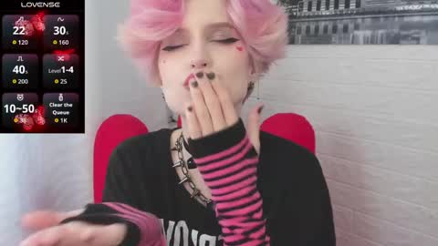 Snapshot of angel_julles chatting on 18, 4, 2026 Angel Dust online show from 18, 4, 2026