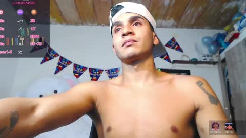 Snapshot of angel_latinboy chatting on 27, 3, 2026 Angel online show from 27, 3, 2026