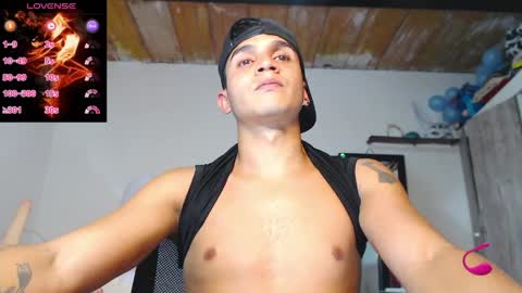 Snapshot of angel_latinboy chatting on 10, 4, 2026 Angel online show from 10, 4, 2026