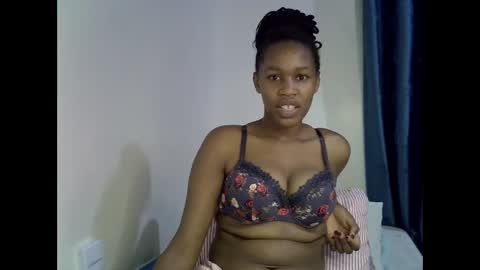 Snapshot of angel_mia5 chatting on 15, 3, 2026 angel_mia5 online show from 15, 3, 2026