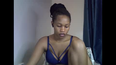 Snapshot of angel_mia5 chatting on 26, 3, 2026 angel_mia5 online show from 26, 3, 2026