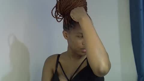 Snapshot of angel_mia5 chatting on 18, 4, 2026 angel_mia5 online show from 18, 4, 2026