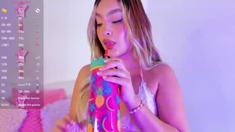 Snapshot of angel_rizzo_ chatting on 2, 3, 2025 Angel    online show from 2, 3, 2025
