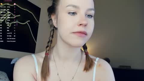 Snapshot of angel_to_burn chatting on 15, 12, 2025 SofiaSofi online show from 15, 12, 2025