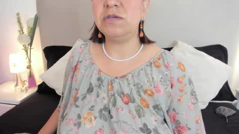 Snapshot of angel_velvet_ chatting on 31, 3, 2026 angel_velvet_ online show from 31, 3, 2026