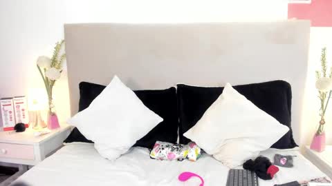 Snapshot of angel_velvet_ chatting on 19, 5, 2026 angel_velvet_ online show from 19, 5, 2026
