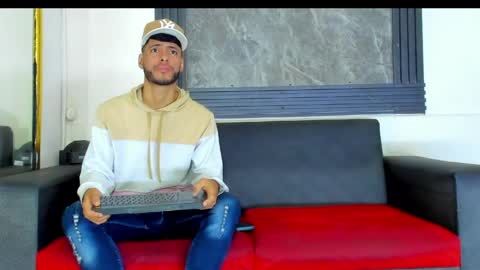 Snapshot of angel_villareal_ chatting on 29, 4, 2026 angel_villareal_ online show from 29, 4, 2026