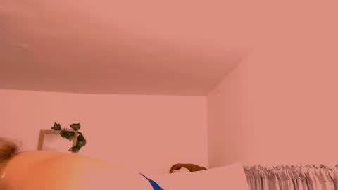 angela online show from 16, 9, 2025