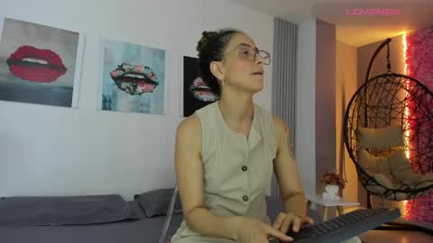 Snapshot of angela_donnato chatting on 17, 9, 2025 A N G E LA. online show from 17, 9, 2025