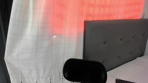 angela_nix online show from 15, 9, 2025