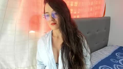 angela_nix online show from 17, 9, 2025