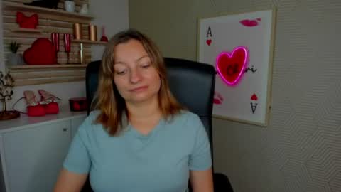 Snapshot of angela_samt chatting on 7, 7, 2026 Angela online show from 7, 7, 2026