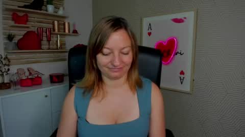 Snapshot of angela_samt chatting on 9, 7, 2026 Angela online show from 9, 7, 2026