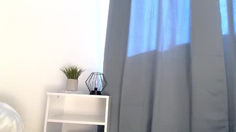 Angela online show from 13, 12, 2025