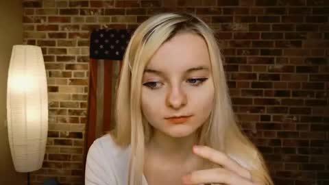 angelabunny_ online show from 20, 5, 2026