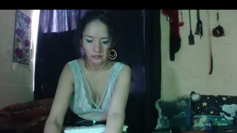 Angela online show from 6, 7, 2026