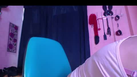 Angela online show from 7, 7, 2026