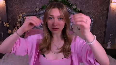 Snapshot of angelanabelle chatting on 19, 4, 2026 angelanabelle online show from 19, 4, 2026