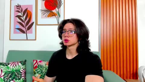 Snapshot of angelbennet_ chatting on 17, 12, 2024 Angel Bennet online show from 17, 12, 2024