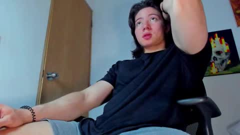 Snapshot of angelbennet_ chatting on 29, 10, 2025 Angel Bennet online show from 29, 10, 2025