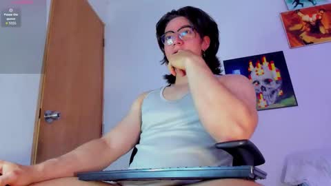 Snapshot of angelbennet_ chatting on 2, 11, 2025 Angel Bennet online show from 2, 11, 2025