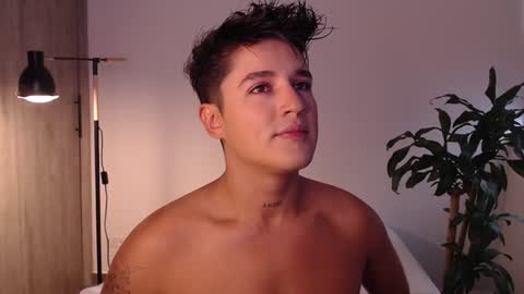 Snapshot of angelcossio chatting on 31, 12, 2024 Angel online show from 31, 12, 2024