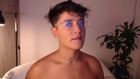 Snapshot of angelcossio chatting on 10, 1, 2025 Angel online show from 10, 1, 2025